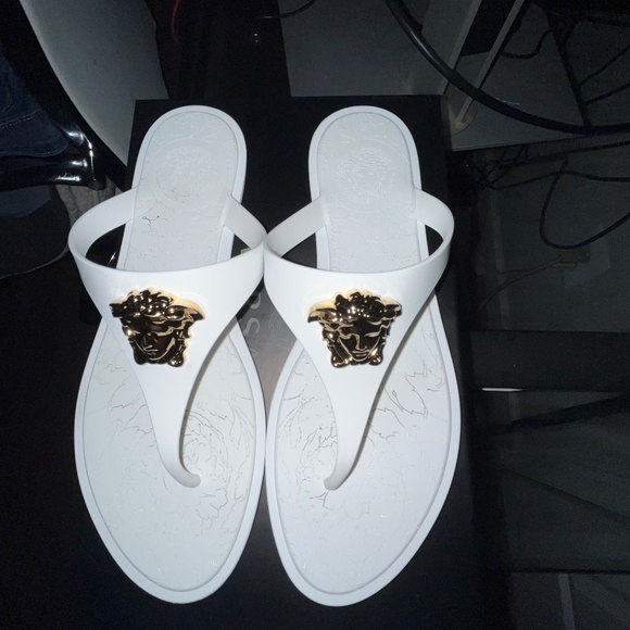 Size 38 White Thong Versace Flip Flop - Picture 1 of 6